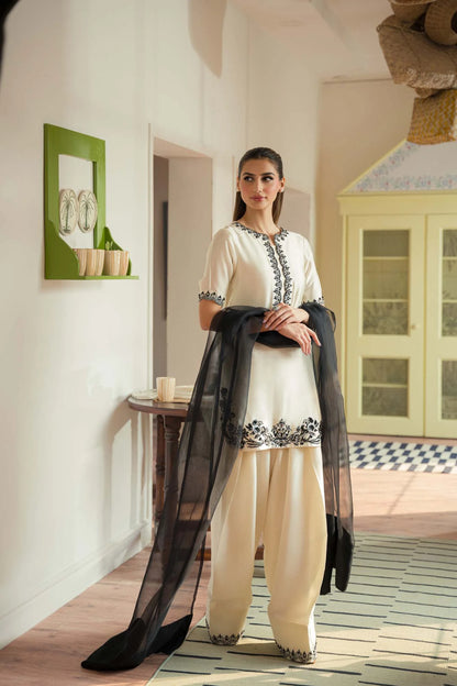 Raya formal farshi shalwar by Uzman Yasen