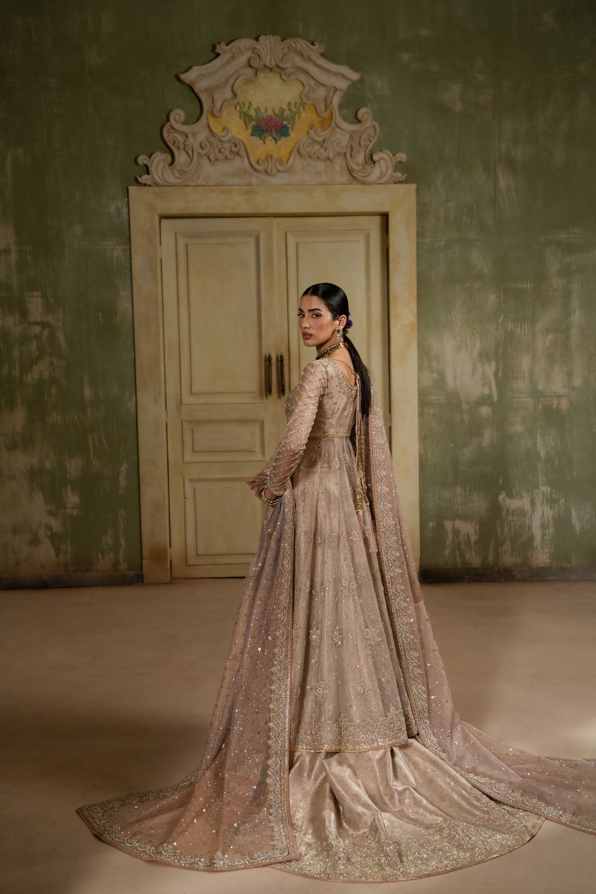 Amira